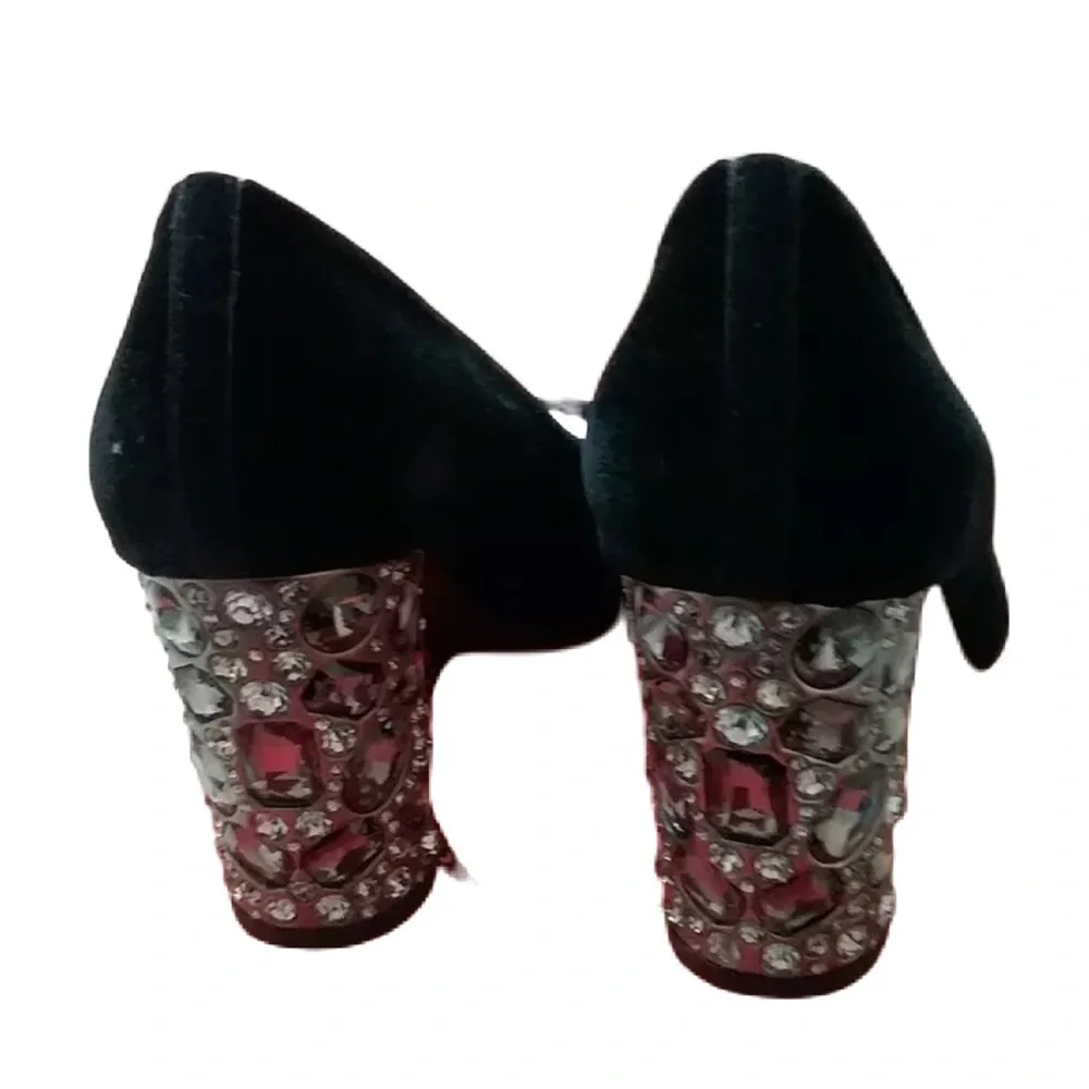 Vaneli sophisticated black